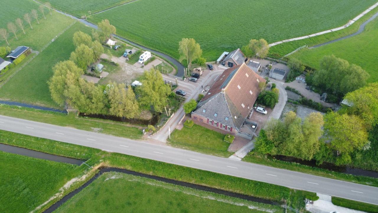 Bed And Breakfast De Salix Hitzum Eksteriør bilde