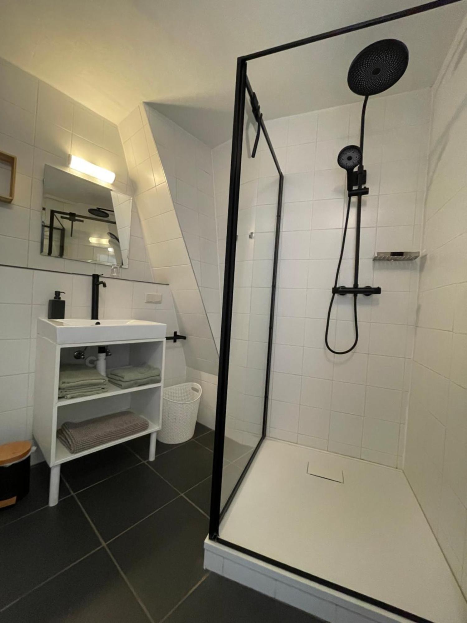 Bed And Breakfast De Salix Hitzum Eksteriør bilde